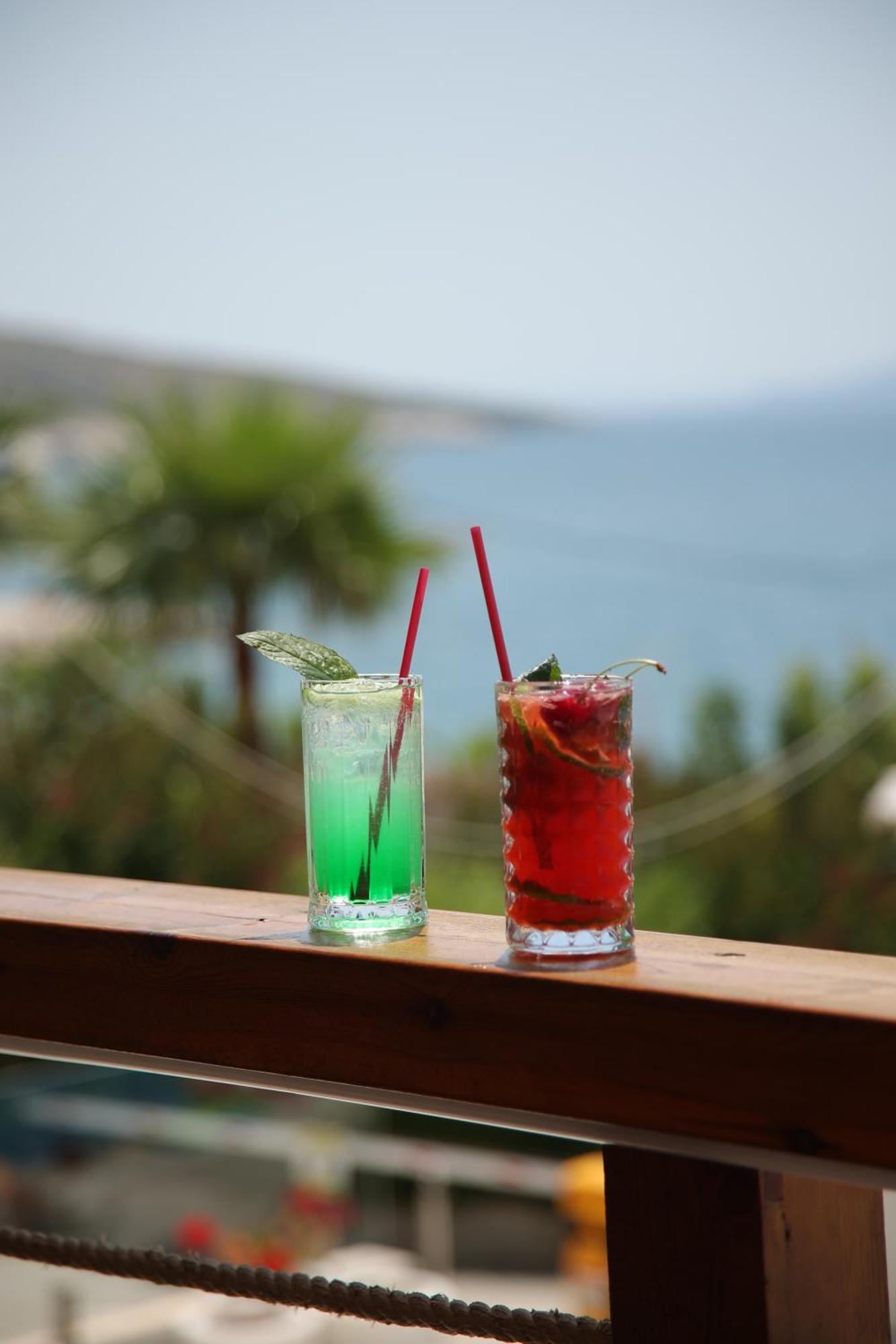 Harbour Hotel Saranda Kültér fotó