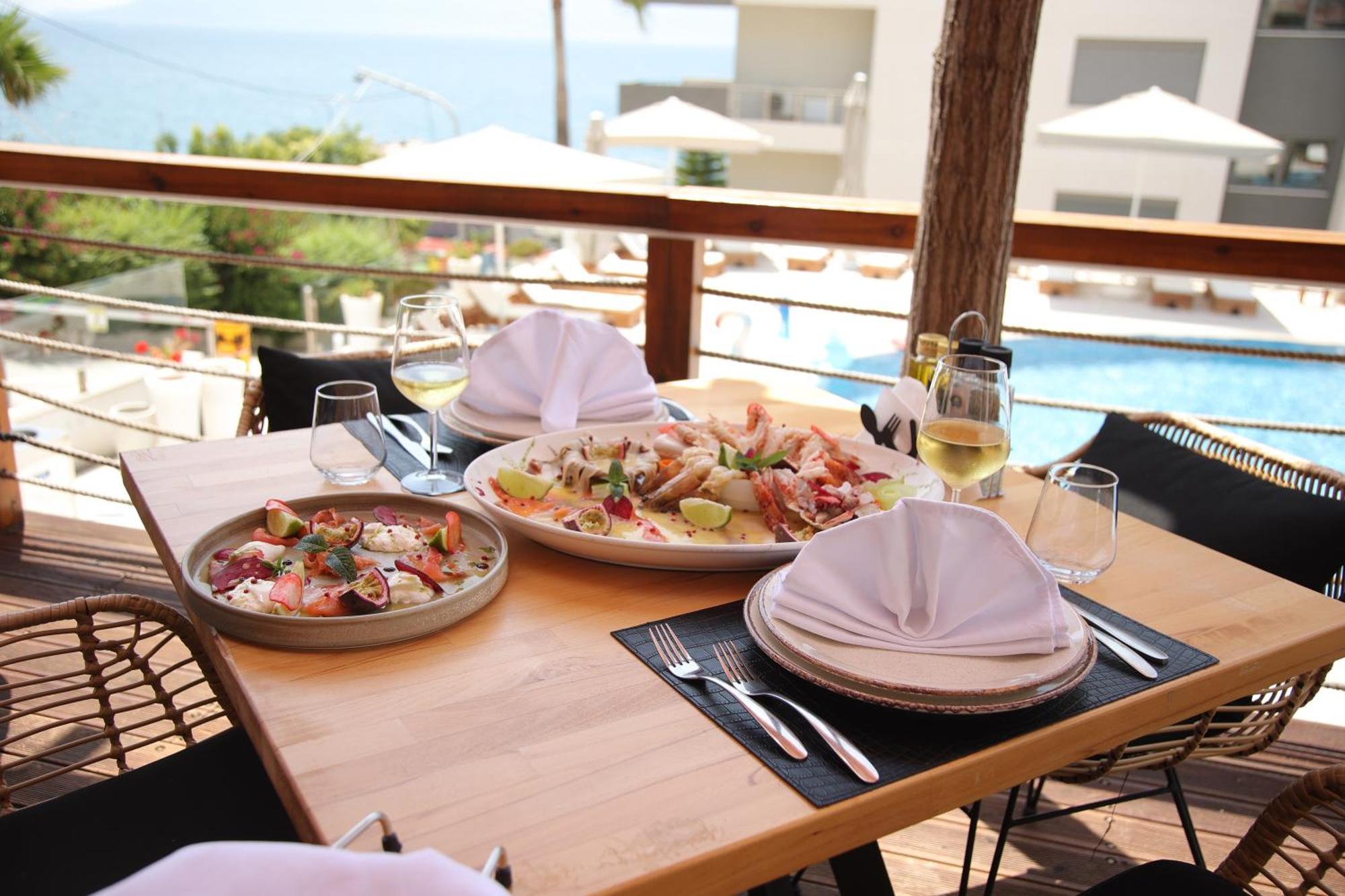 Harbour Hotel Saranda Kültér fotó