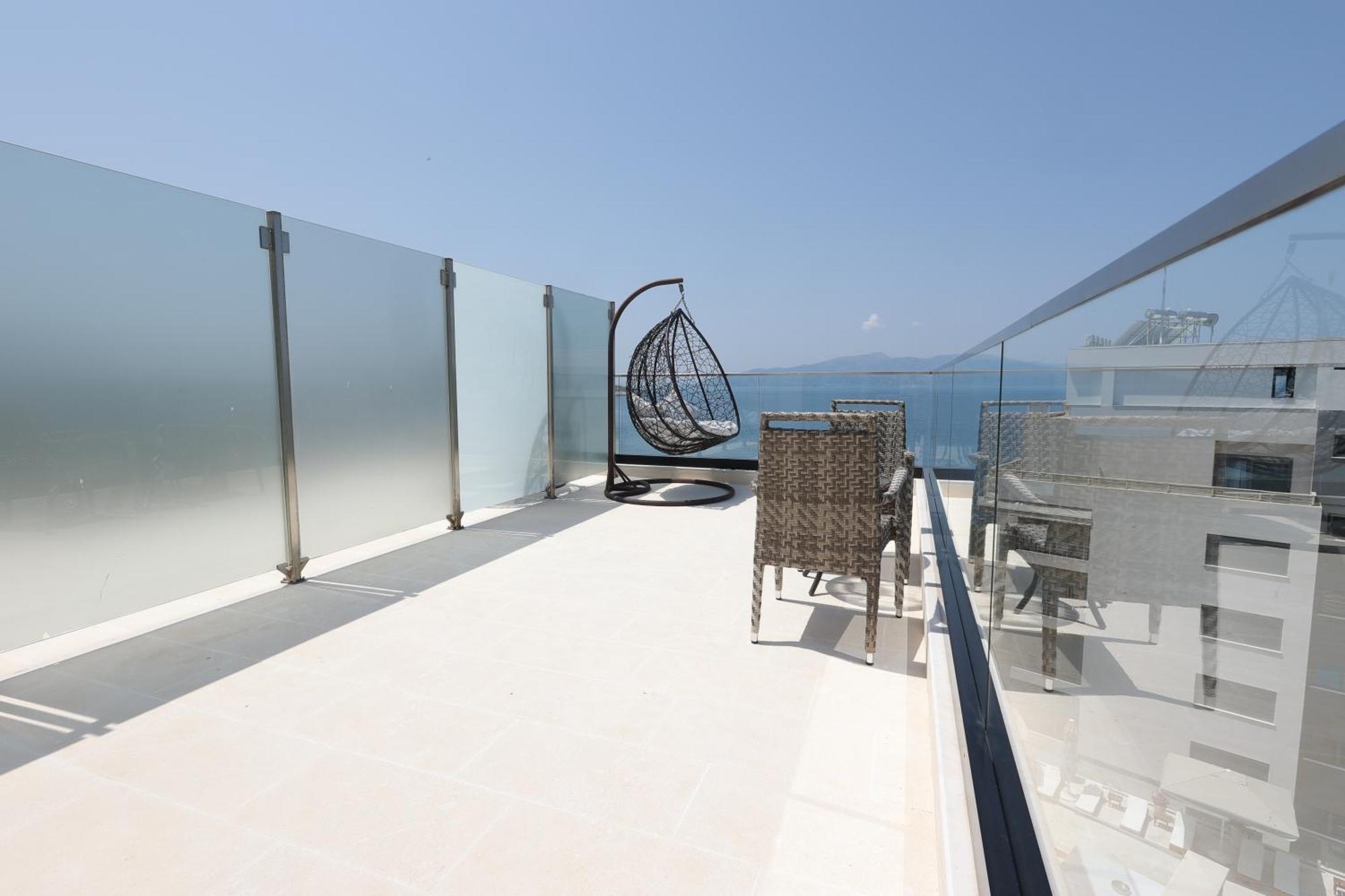 Harbour Hotel Saranda Kültér fotó